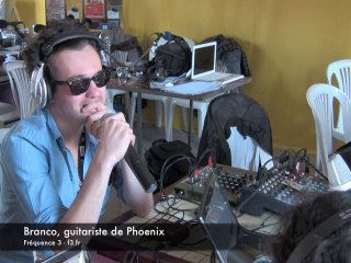 Interview de Branco, guitariste de Phoenix sur Fréquence3