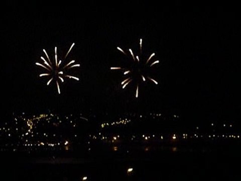 Feu d'artifice de Brest et Guipavas le 14 juillet 2010