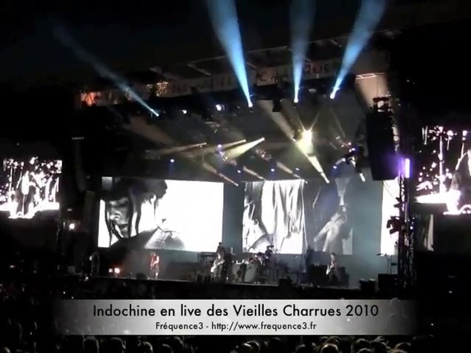 Indochine - Un ange a ma table - Vieilles Charrues 2010