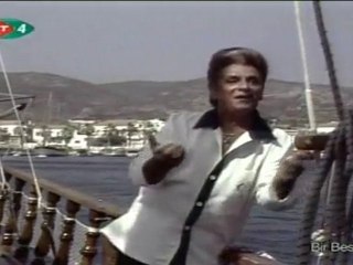 Zeki Müren £££ DİLŞAD OLACAK DİYE KAÇ YIL AVUTTU FELEK