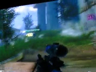 Mon frèro qui joue à MW2  PS3