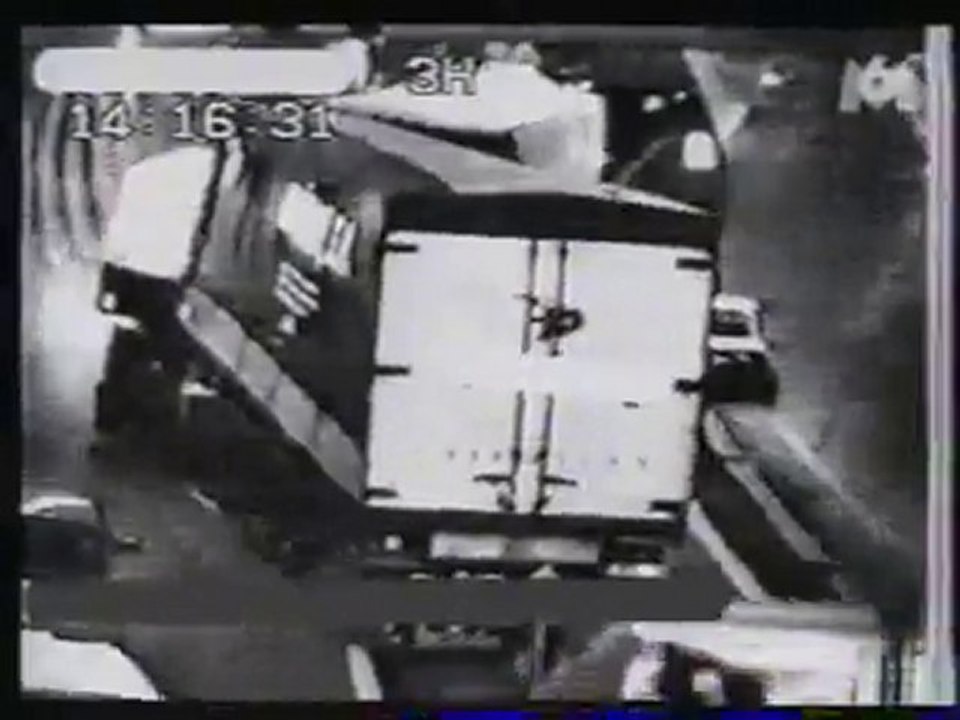 Accident Camion sur autoroute Française (P. 2)
