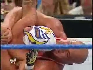 [SMACKDOWN] Rey Mysterio vs Kurt Angle