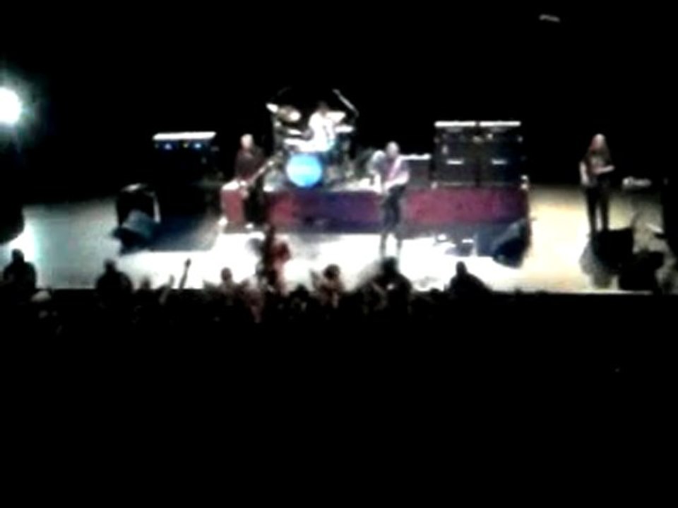 IGGY AND THE STOOGES PARIS OLYMPIA 7/07/2010