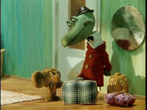 Чебурашка идет в школу