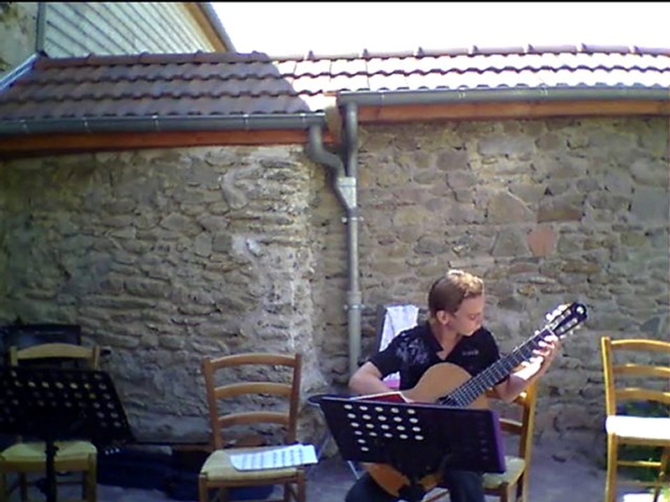 Les feuilles mortes par Maxence