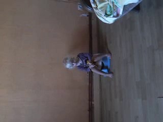 camelia en mode dodo sur le pot lol