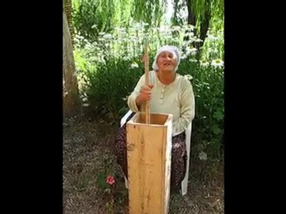mutlu gözleme