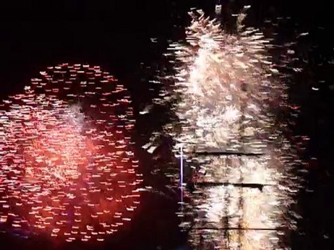 Bouquet final feu d'artifice 2010 sur le Vieux Port