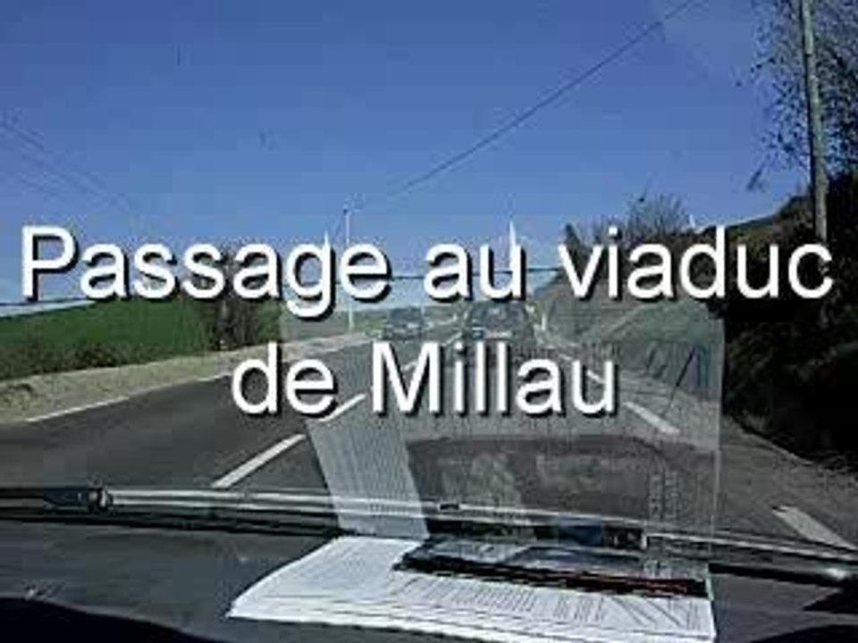 Passage au viaduc de Millau