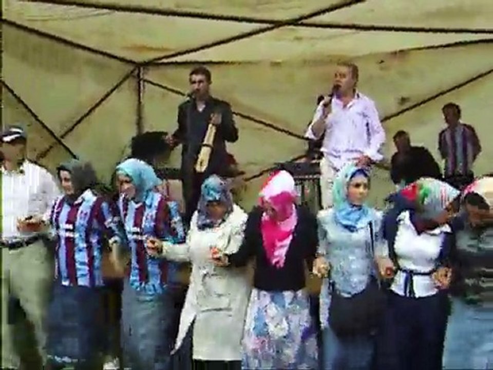 18 temmuz 2010 Taşköprü Şenliğinden Horon Halkası 2