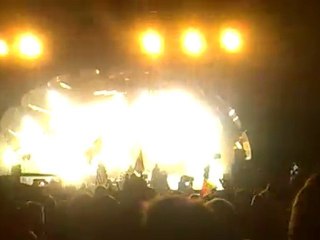 Phoenix aux Vieilles Charrues 2010 : Lasso