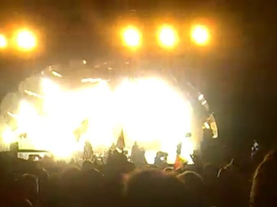 Phoenix aux Vieilles Charrues 2010 : Lasso