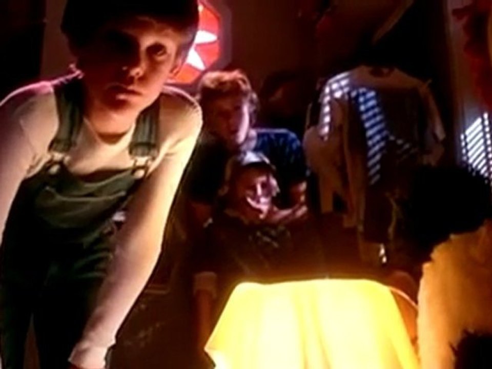 E.T-the Extra-Terrestrial - Original Trailer (1982)