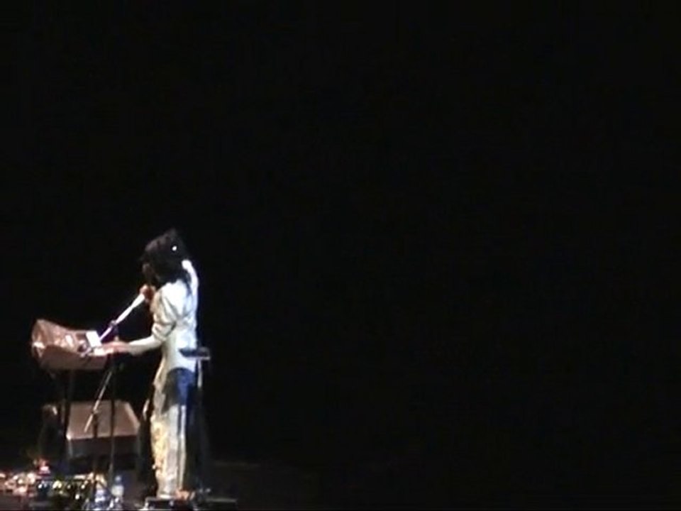 P J Harvey 2008 06 30 Badminton Theater, Athens, Part 4