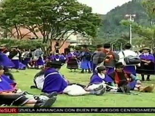 Indígenas colombianos exigen reivindicaciones durante feste