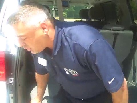 Volkswagen Routan Test Drive Part 1-Steve White VW ...