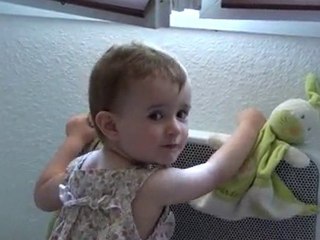Petite Louise se gamelle