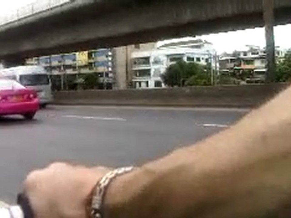 Denis labigang in the street of Bangkok riding BMX