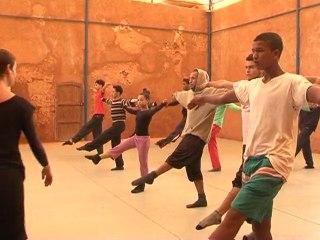 Maroc: une école du cirque pour enfants des rues