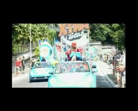 TOUR de FRANCE 2010 ARRIVEE A PAU + CARAVANE PUBLICITAIRE