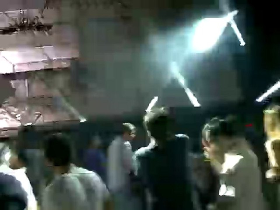 GK UW-Armin Van Buuren - Istanbul BeeGee