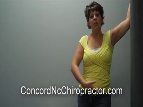 Posture Concord NC Chriropractor Dr. Missy demonstrates exe