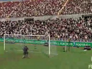 Ronaldo marke un coup franc