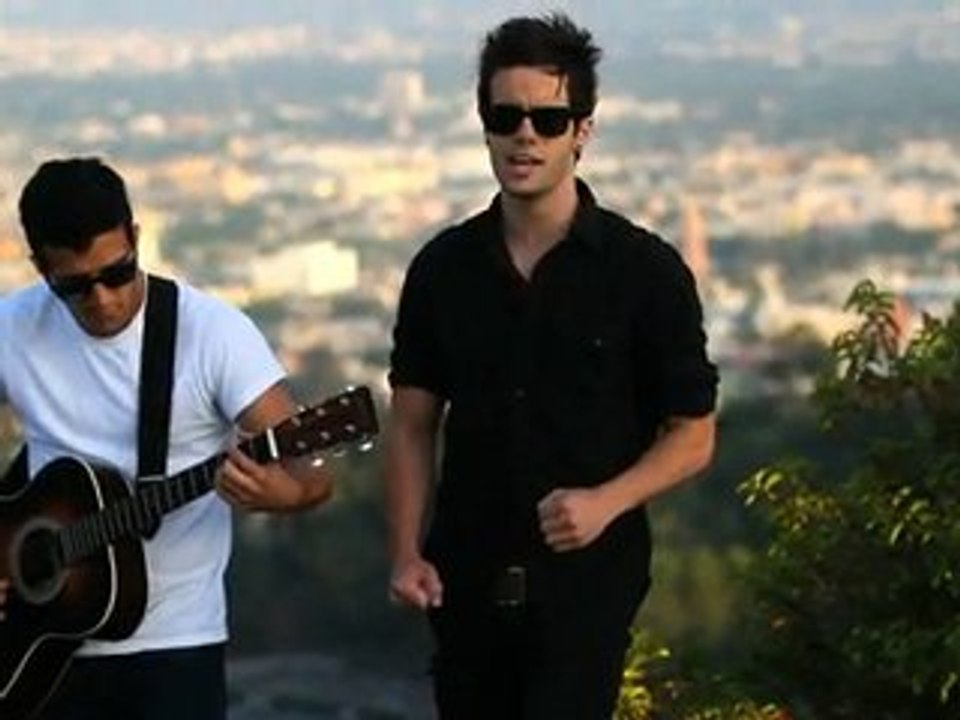 Travis Garland - Believe (Acoustic) - Live