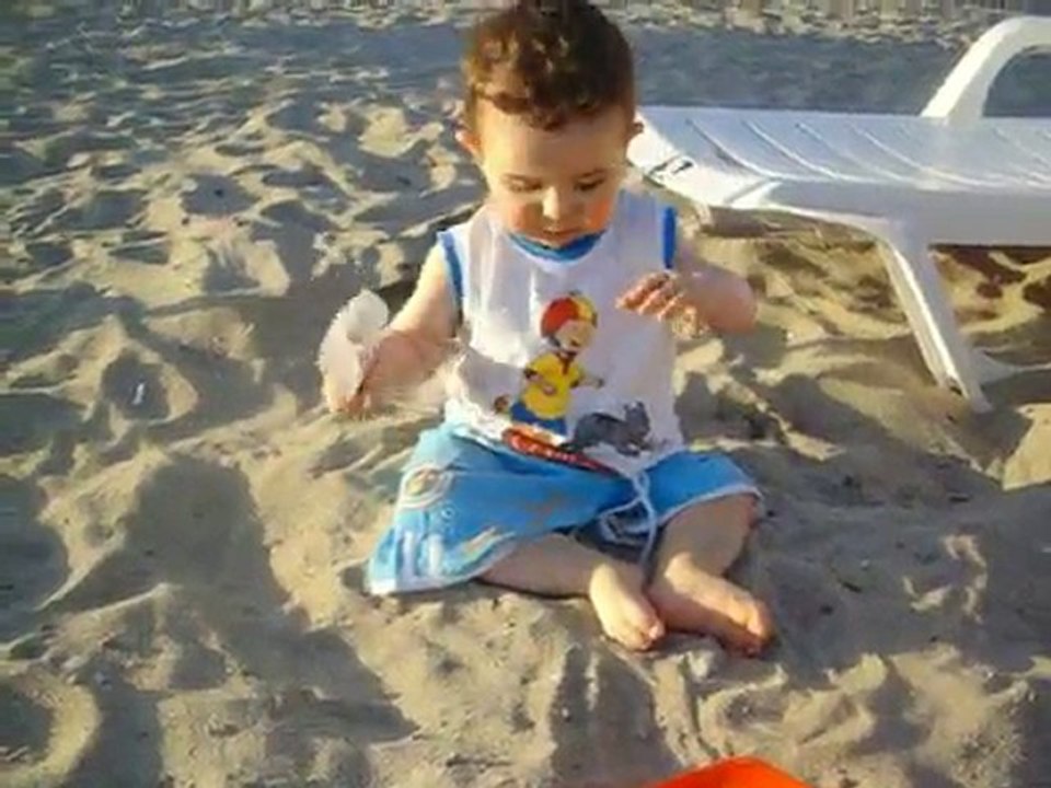 Ates: Kumsalda - on the beach: www.atesimizvar.com