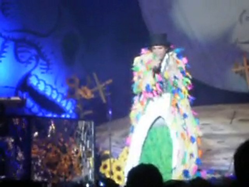 Mika Arènes de Nîmes 20-07-10 Dr John