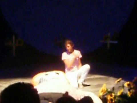 Mika Arènes de Nîmes 20-07-10 Marche Funèbre