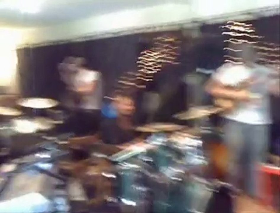 TAN TAŞÇI'nın ORKESTRASININ ÇALIŞMASI