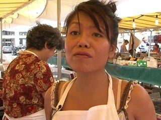 French foodies cook up storm at Paris market