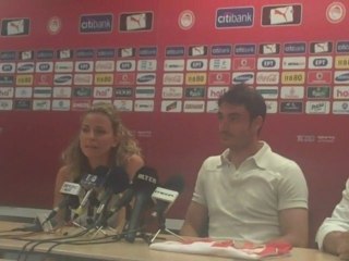 Η παρουσίαση του Ριέρα από τον Ολυμπιακό (01)