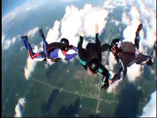 TURKISH SKYDIVER BARAN (Even if the sky is falling down)