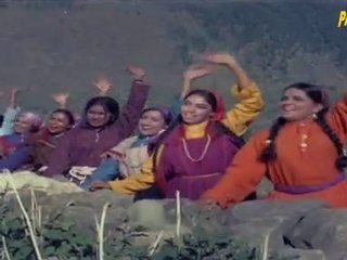 आओ झूमें और गाएं: Kishore & Asha का धमाकेदार Parayadhaan गीत 🎶