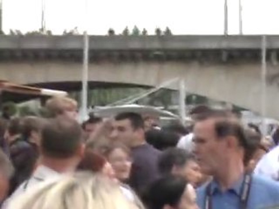 Un bus tombe dans la seine à Paris