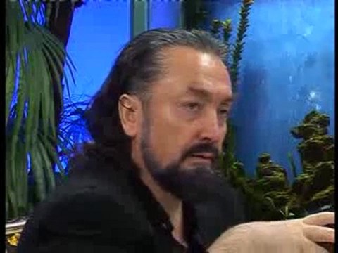 SOSYAL ADALET İSLAM'DA VARDIR, KOMÜNİZM'DE ADALET YOKTUR