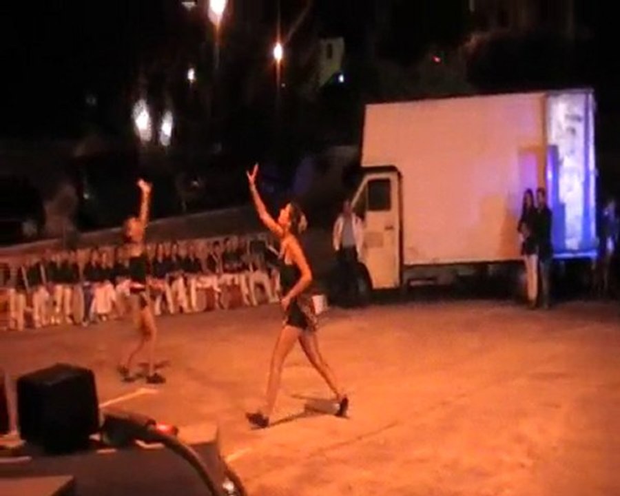 Les batons du castellas 2010 > Duo feu à Mazaugues