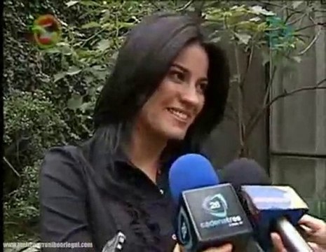Maite Perroni en locación de Mujeres Asesinas (NLC)