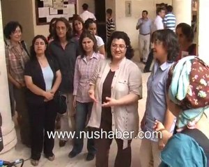 KADINLAR KENDİ FOTOĞRAFLARINI ÇEKİP SERGİLEDİLER