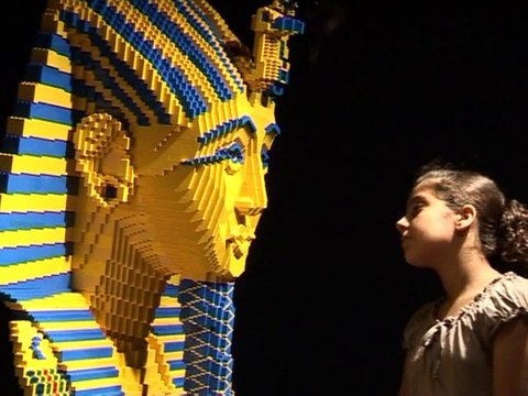 Lego Pharaohs help kids learn history