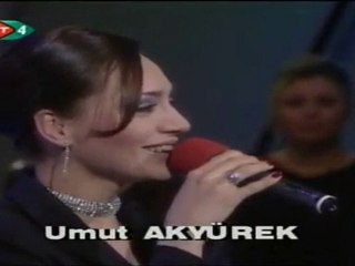 Umut Akyürek £££ O DUDAKLAR YİNE YAZ GELDİ DE BÜLBÜLLEŞİYOR