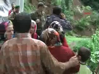 Rize'de heyelan: 2 ölü
