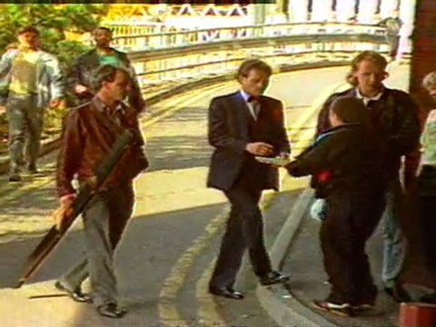 Snooker star Alex Higgins dies