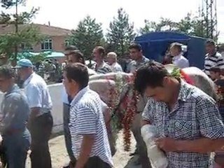 Dügünümüz var, GELiN almaya gidiyoruz