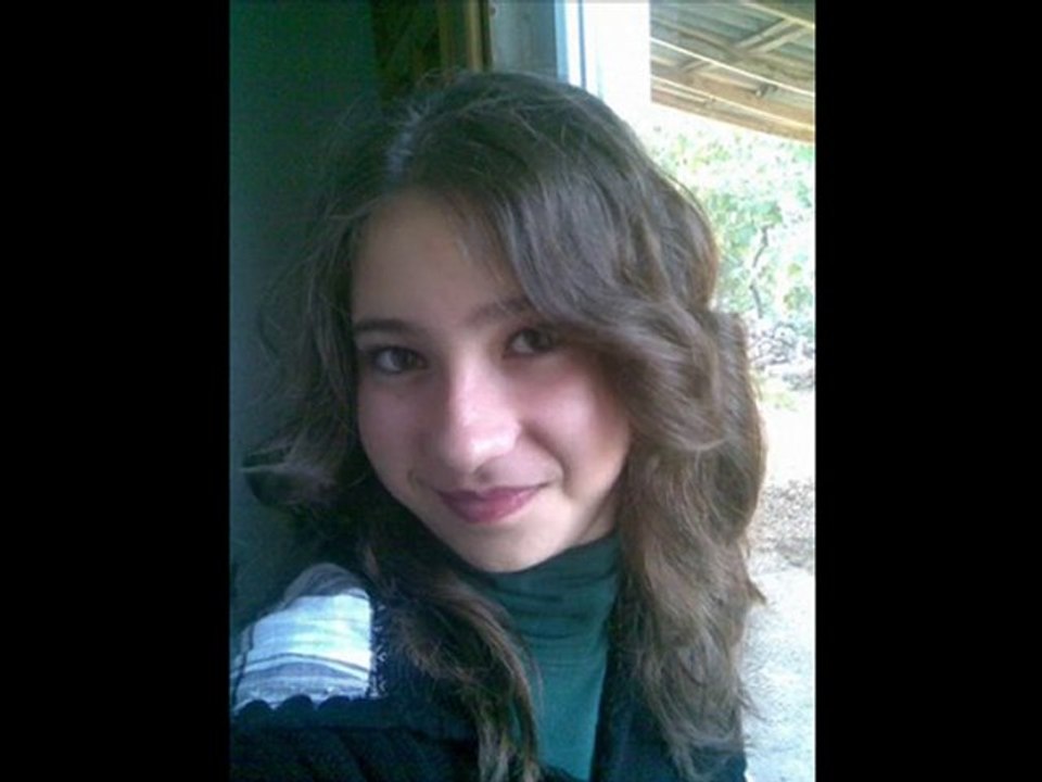 TEK BİR GOZ YAŞINA SİLERİM HERKESİ