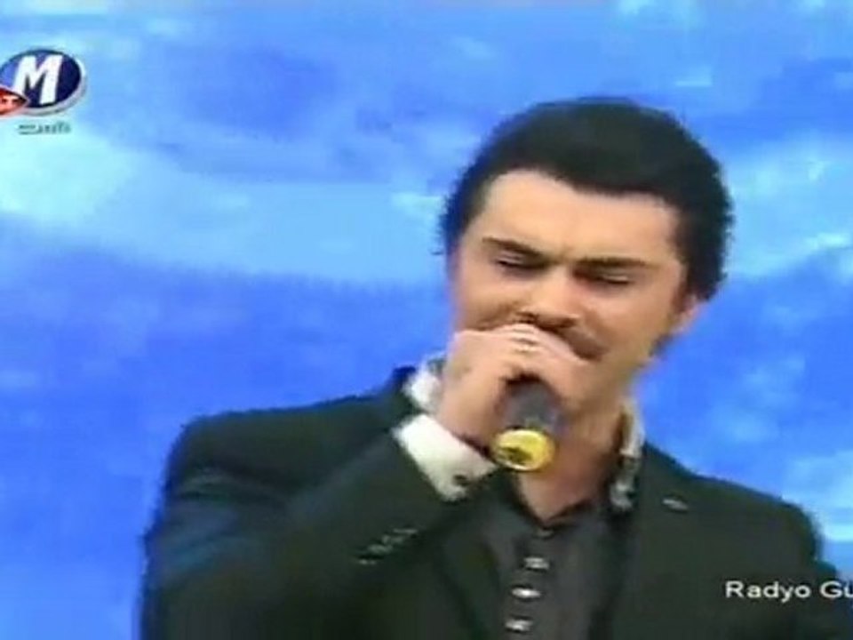 Oktay Bora Ertuğrul DEYİRSEN YANINDA GALACAĞIM MEN