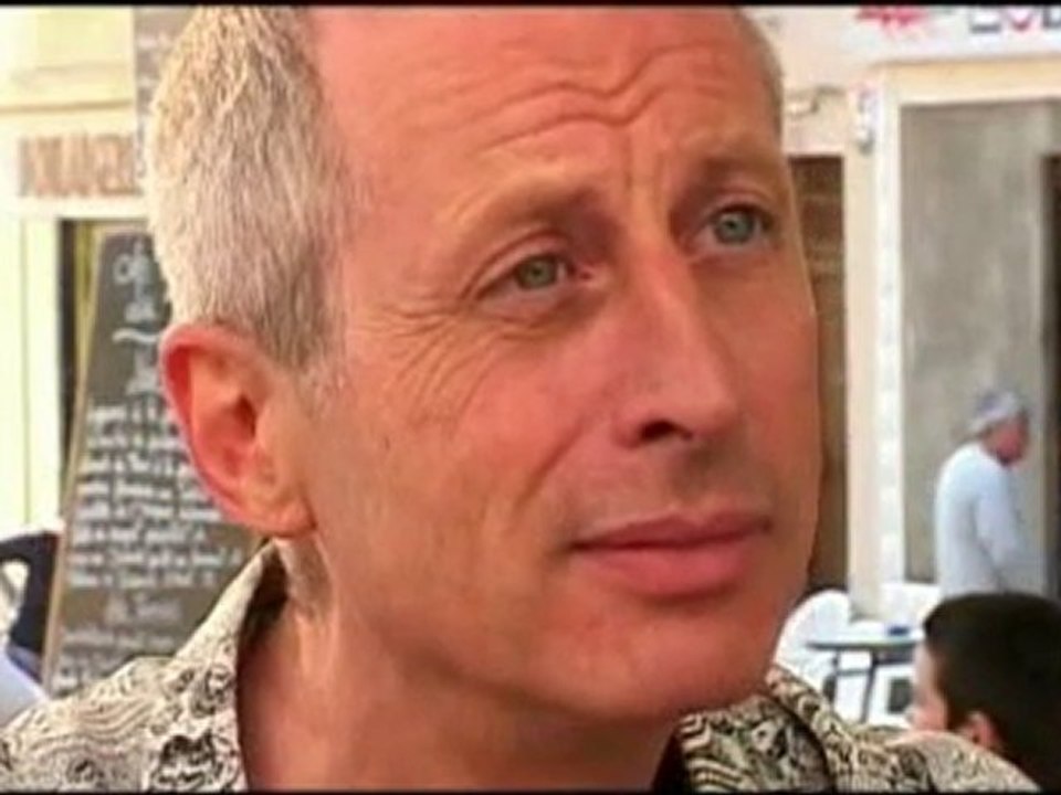 Philippe Granarolo (Livia dans PBLV) - "C'est pas joli joli"